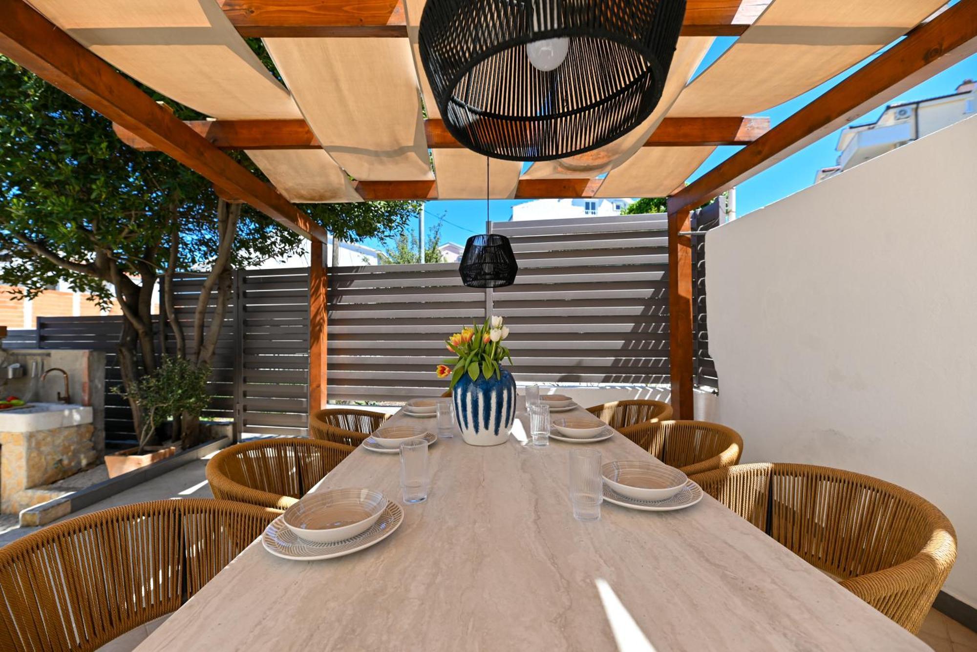 Villa Costa Blu With Pool By The Sea Трогир Экстерьер фото